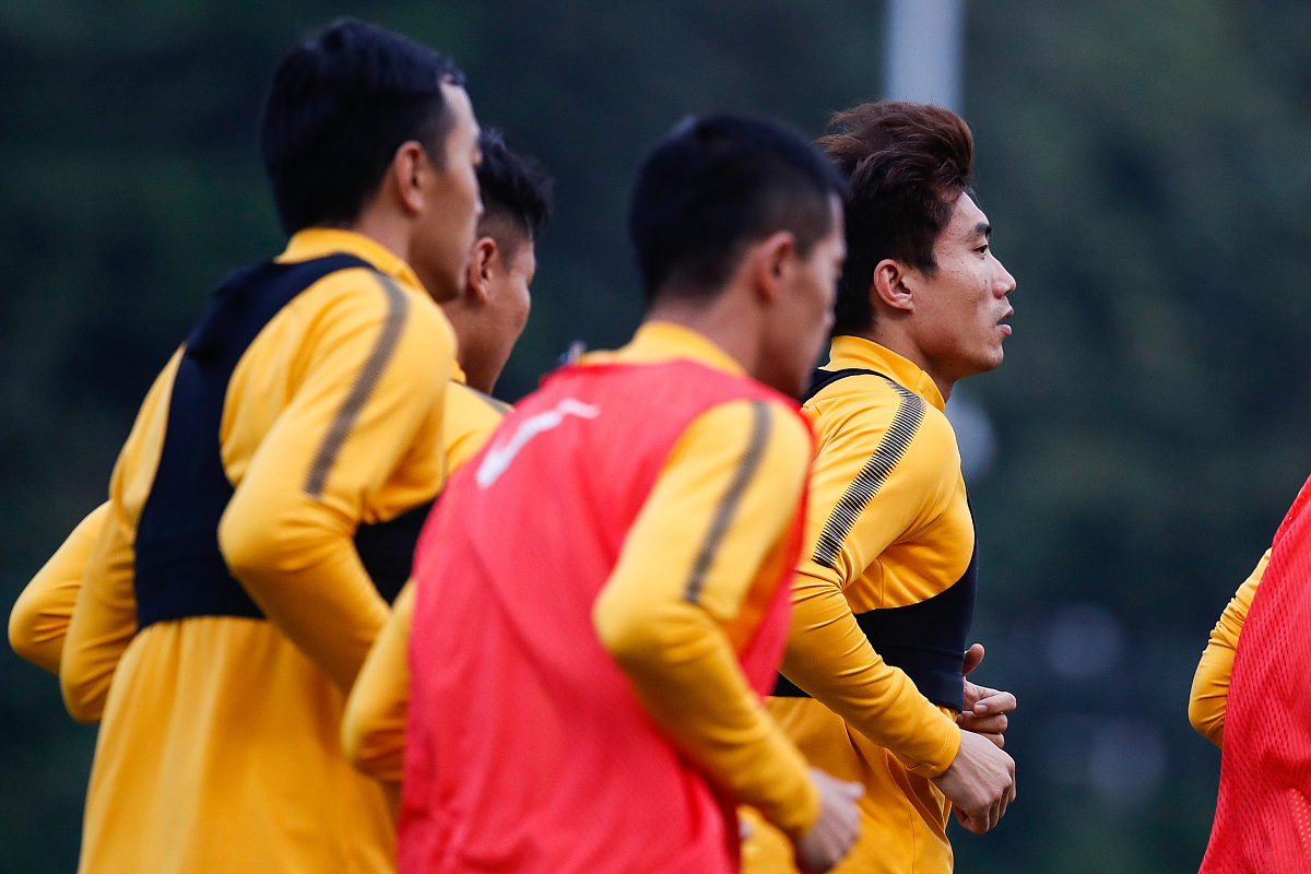 亚博网页版 -欧联倒计时，门兴格拉德巴赫国际比赛日迎来里程碑，细节引发关注，质疑声仍在，临场指挥获称赞的简单介绍